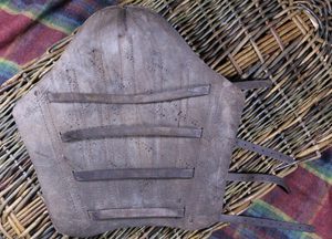 LEATHER GREAVE, PRICE IS FOR ONE PIECE - LEATHER ARMOUR/GLOVES{% if kategorie.adresa_nazvy[0] != zbozi.kategorie.nazev %} - ARMOUR HELMETS, SHIELDS{% endif %}