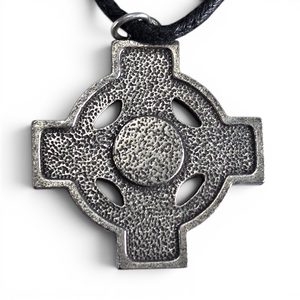 Pendant Celtic cross, red