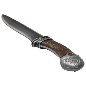 Le couteau de chasse de Geralt, réplique adoucie de The Witcher 3