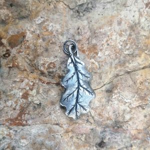 OAK LEAF, PEWTER PENDANT - CELTIC PENDANTS{% if kategorie.adresa_nazvy[0] != zbozi.kategorie.nazev %} - JEWELLERY - BRONZE, ZINC{% endif %}