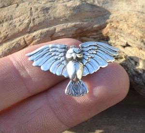 ATHENE NOCTUA - PETIT HIBOU, PENDENTIF EN ARGENT - PENDENTIFS{% if kategorie.adresa_nazvy[0] != zbozi.kategorie.nazev %} - BIJOUX EN ARGENT{% endif %}