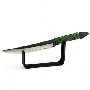 Knife or dagger holder, large