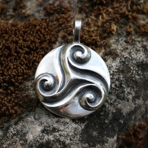 TRISQUE CELTIQUE, pendentif en argent