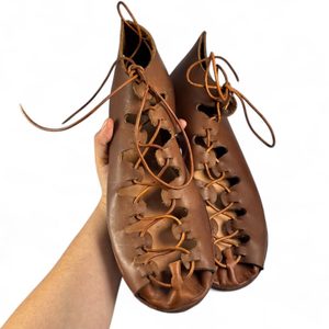 Bottes celtiques en cuir