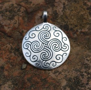 BRONZE AGE SUN II, SILVER PENDANT - PENDANTS{% if kategorie.adresa_nazvy[0] != zbozi.kategorie.nazev %} - SILVER JEWELLERY{% endif %}