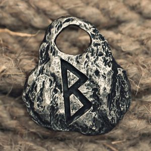 BERKANO - RUNE PENDANT - RUNE PENDANTS{% if kategorie.adresa_nazvy[0] != zbozi.kategorie.nazev %} - JEWELLERY - BRONZE, ZINC{% endif %}