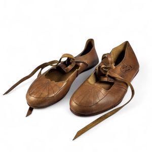 Leather women's shoes