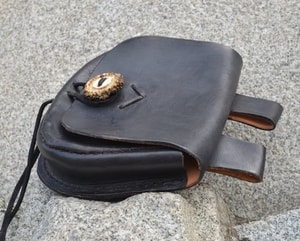MEDIEVAL LEATHER BAG WITH ANTLER, black