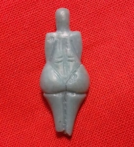 VENUS DE VĚSTONICE, PENDENTIF, ARGENT 925 - PENDENTIFS{% if kategorie.adresa_nazvy[0] != zbozi.kategorie.nazev %} - BIJOUX EN ARGENT{% endif %}