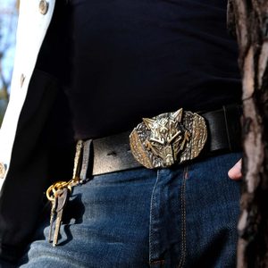 RUNIC WOLF, belt buckle, brass