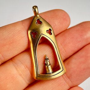 Lanterne Médiévale - Lumière pour l'Âme, pendentif en bronze