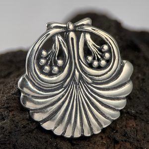 SHELL, Prague Art Nouveau, silver pendant