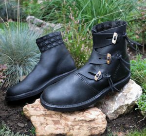 EINAR EARLY MEDIEVAL SHOES BLACK - VIKING, SLAVIC BOOTS{% if kategorie.adresa_nazvy[0] != zbozi.kategorie.nazev %} - SHOES, COSTUMES{% endif %}