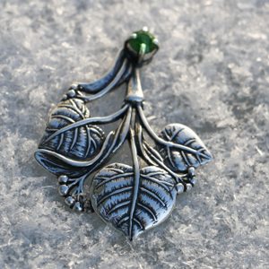 LIME LEAVES, TREE PENDANT, SILVER AND MOLDAVITE - PENDANTS{% if kategorie.adresa_nazvy[0] != zbozi.kategorie.nazev %} - SILVER JEWELLERY{% endif %}