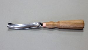 FULL-SIZE LONG BENT GOUGE SWEEP 7L (22MM) - CISEAUX À SCULPTER FORGÉS{% if kategorie.adresa_nazvy[0] != zbozi.kategorie.nazev %} - BUSHCRAFT, RECONSTITUTION, ACCESSOIRE{% endif %}