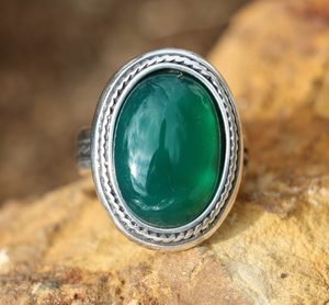 ANTICA, SILVER RING AND AGATE - RINGS{% if kategorie.adresa_nazvy[0] != zbozi.kategorie.nazev %} - SILVER JEWELLERY{% endif %}