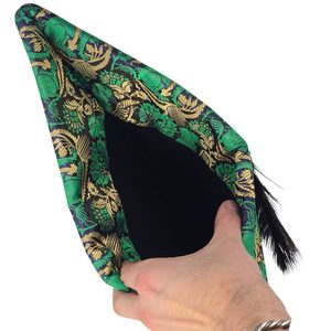 Chapeau médiéval, laine, brocart, plumes