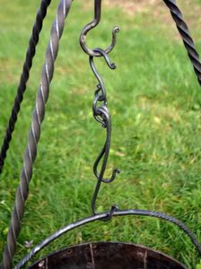 Hakenset für den Topf - geschmiedet, verstellbar