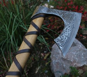 VALKNUT ETCHED VIKING AXE - AXES, POLEWEAPONS{% if kategorie.adresa_nazvy[0] != zbozi.kategorie.nazev %} - WEAPONS - SWORDS, AXES, KNIVES{% endif %}