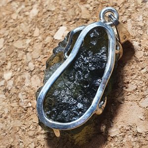 SERPENT MOLDAVITE, STERLING SILVER PENDANT - MOLDAVITES, CZECH{% if kategorie.adresa_nazvy[0] != zbozi.kategorie.nazev %} - SILVER JEWELLERY{% endif %}