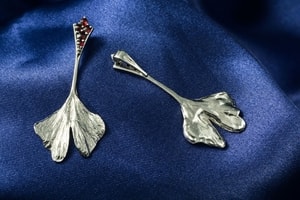 GINKGO BILOBA, PENDENTIF, GRENAT, ARGENT - BIJOUX À GRENATS{% if kategorie.adresa_nazvy[0] != zbozi.kategorie.nazev %} - BIJOUX EN ARGENT{% endif %}