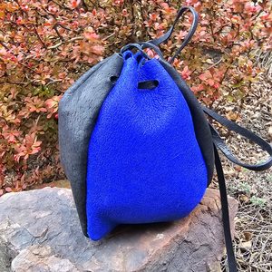 Pochette en cuir - indigo