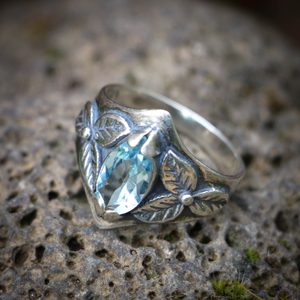 SHAMROCK, RING, TOPAZ, STERLING SILVER - RINGE{% if kategorie.adresa_nazvy[0] != zbozi.kategorie.nazev %} - SILBER SCHMUCKSTÜCKE{% endif %}