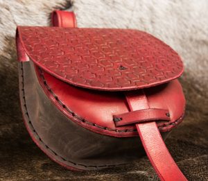 FEYKIR, VIKING BAG, RED - BAGS, SPORRANS{% if kategorie.adresa_nazvy[0] != zbozi.kategorie.nazev %} - LEATHER PRODUCTS{% endif %}