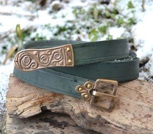 MORAVIA MAGNA, SLAVIC LEATHER BELT, GREEN - BELTS{% if kategorie.adresa_nazvy[0] != zbozi.kategorie.nazev %} - LEATHER PRODUCTS{% endif %}