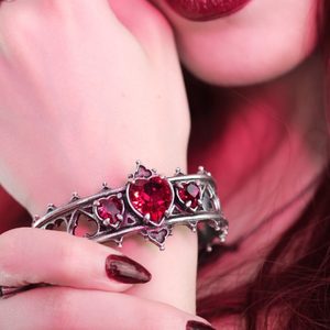 GOTISCHES ARMBAND IM ELISABETHANISCHEN STIL, Alchemy England
