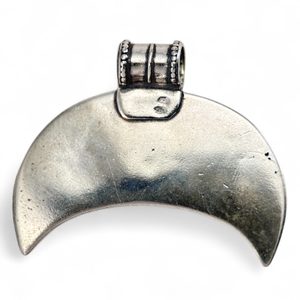 LUNULE, réplique d'un pendentif IXème siècle, argent et ijolite, type 4