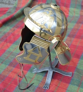 ROMAN HELMET, IMPERIAL ITALIC D, MAINZ - ROMAN AND CELTIC HELMETS{% if kategorie.adresa_nazvy[0] != zbozi.kategorie.nazev %} - ARMOUR HELMETS, SHIELDS{% endif %}