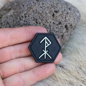 PROTECTION RUNE PATCH, PROTECTED BY ODIN, THOR, TYR, 3D RUBBER - MILITARY PATCHES{% if kategorie.adresa_nazvy[0] != zbozi.kategorie.nazev %} - BUSHCRAFT{% endif %}