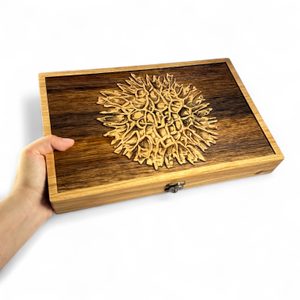 HOLZKASTEN FÜR FLAGEN, Eichenholzkasten