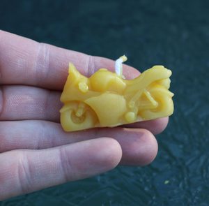 MOTORBIKE - beeswax candle