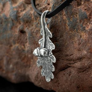 FEUILLE DE CHÊNE, PENDENTIF EN ARGENT STERLING - PENDENTIFS{% if kategorie.adresa_nazvy[0] != zbozi.kategorie.nazev %} - BIJOUX EN ARGENT{% endif %}