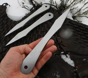 MUNINN POLISHED THROWING KNIFE - SET OF 3 - SHARP BLADES - COUTEAUX DE LANCER{% if kategorie.adresa_nazvy[0] != zbozi.kategorie.nazev %} - ARMURERIE: LES ARMES{% endif %}