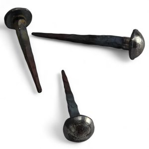 Forged nail, round