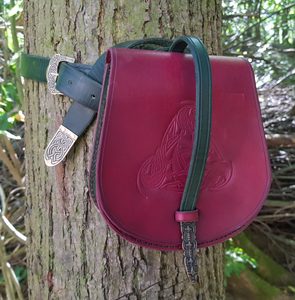 GOTLAND, WIKINGER LEDERTASCHE MIT GÜRTEL - TASCHEN{% if kategorie.adresa_nazvy[0] != zbozi.kategorie.nazev %} - LEDERPRODUKTE{% endif %}