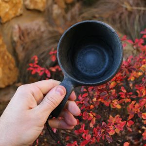 KUPILKA KUKSA 370 ML LARGE - KELO - BLACK - KUKSA{% if kategorie.adresa_nazvy[0] != zbozi.kategorie.nazev %} - BUSHCRAFT, REENACTMENT, HANDWERK{% endif %}