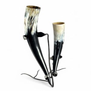 Wrought iron holder for two drinking horns