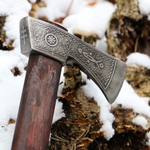 CARPATHIA VALASKA TRADITIONAL FORGED CARPATHIAN AXE - ETCHED - HALLEBARDES, HACHES, MASSES{% if kategorie.adresa_nazvy[0] != zbozi.kategorie.nazev %} - ARMURERIE: LES ARMES{% endif %}