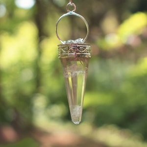 DOWSING QUARTZ CRYSTAL PENDULUM
