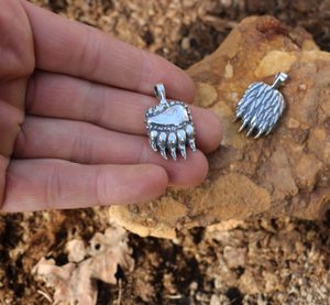 BEAR PAW pendant, silver