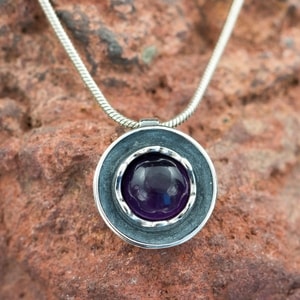 VIOLA, COLLIER, ARGENT STERLING, AMÉTHYSTE - COLLIERS{% if kategorie.adresa_nazvy[0] != zbozi.kategorie.nazev %} - BIJOUX EN ARGENT{% endif %}