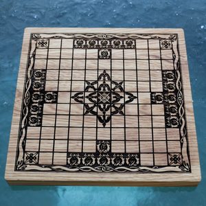 HNEFATAFL - Viking Chess with playing stones, glass and wood