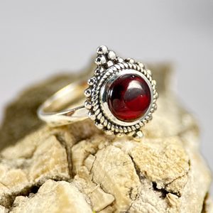 ANTONIA, ring, garnet silver 925/1000