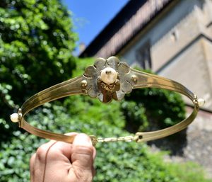 BORGIA - RENAISSANCE KRONE - DIADEME UND KRONEN{% if kategorie.adresa_nazvy[0] != zbozi.kategorie.nazev %} - SCHUHE, KLEIDUNG{% endif %}