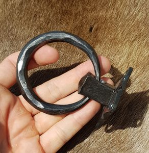 FORGED RING PULL/DOOR KNOCKER - FORGED IRON HOME ACCESSORIES{% if kategorie.adresa_nazvy[0] != zbozi.kategorie.nazev %} - SMITHY WORKS, COINS{% endif %}