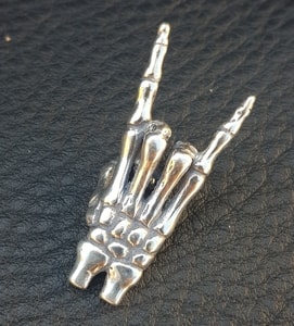 CORNES DU DIABLE, PENDENTIF ROCKER, ARGENT 925 - PENDENTIFS{% if kategorie.adresa_nazvy[0] != zbozi.kategorie.nazev %} - BIJOUX EN ARGENT{% endif %}